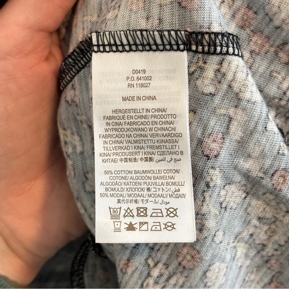 Boden‎ Black Floral jersey mini Dress 4 - Picture 8 of 10